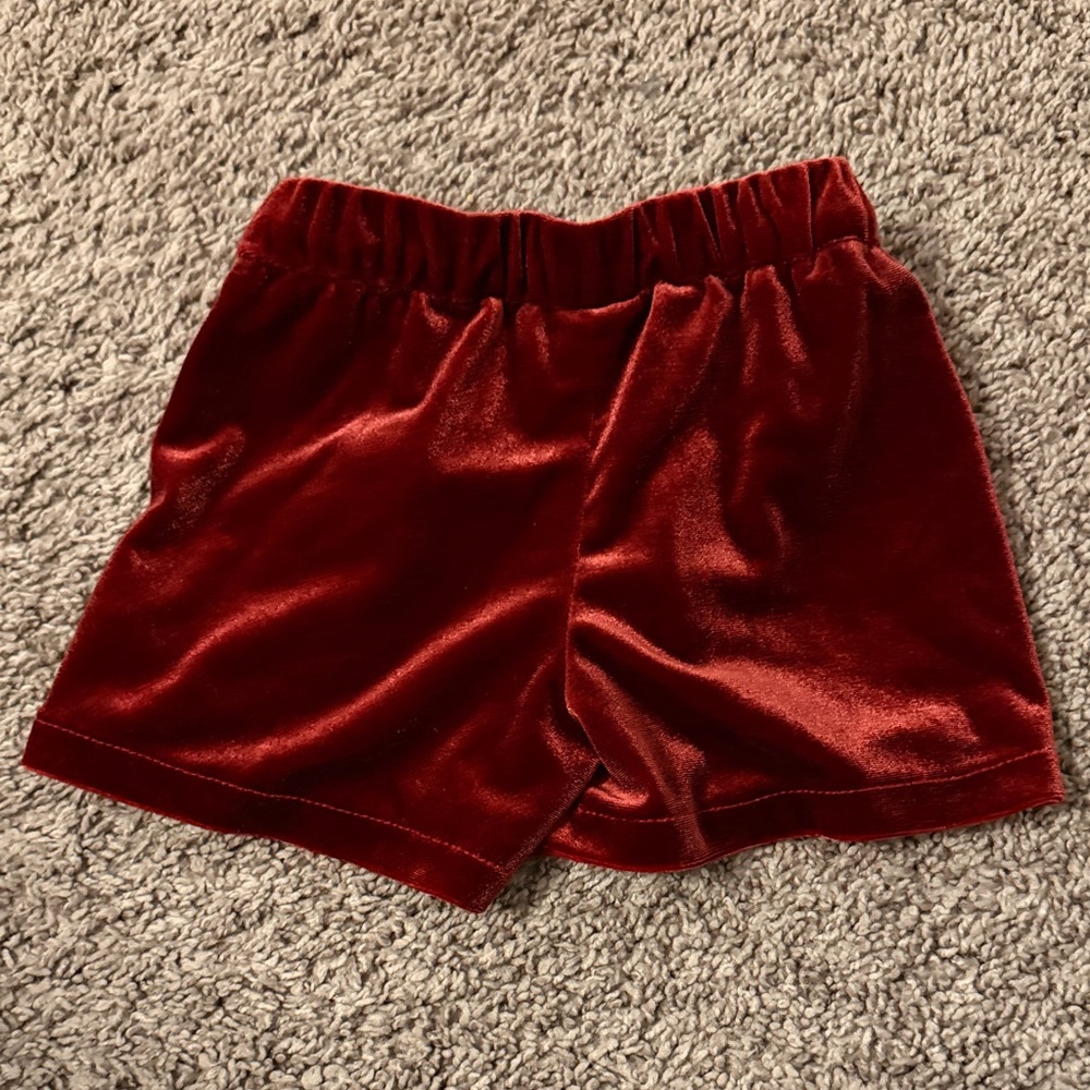 Kids Velvet Ruffle Shorts - Red - Picture 3 of 3
